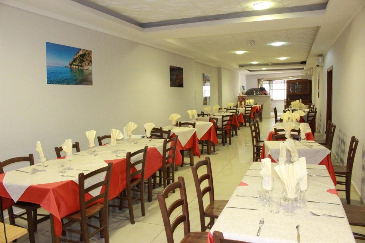 Hotel Nettuno Монтекатини-Терме Экстерьер фото