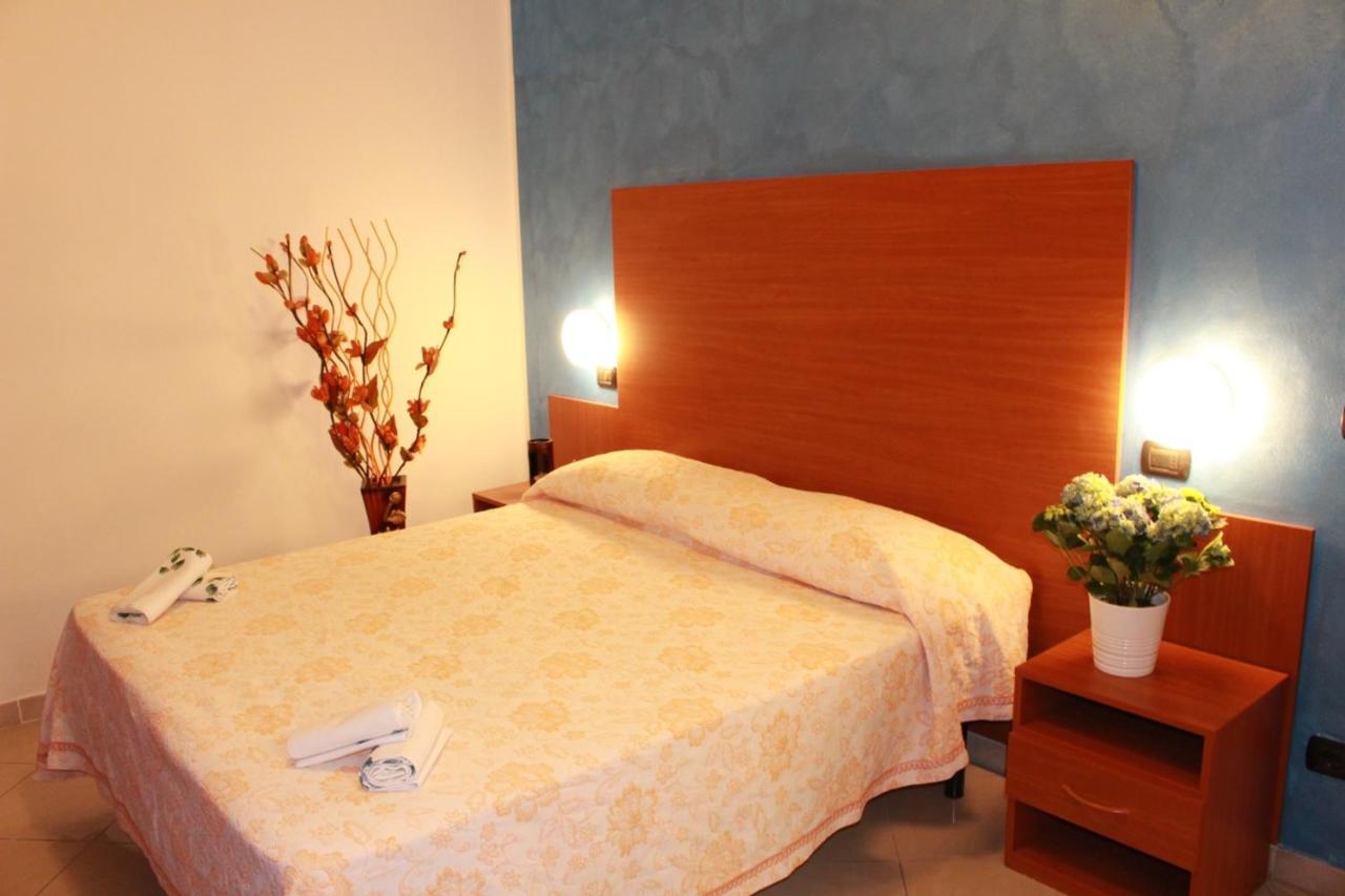 Hotel Nettuno Монтекатини-Терме Экстерьер фото