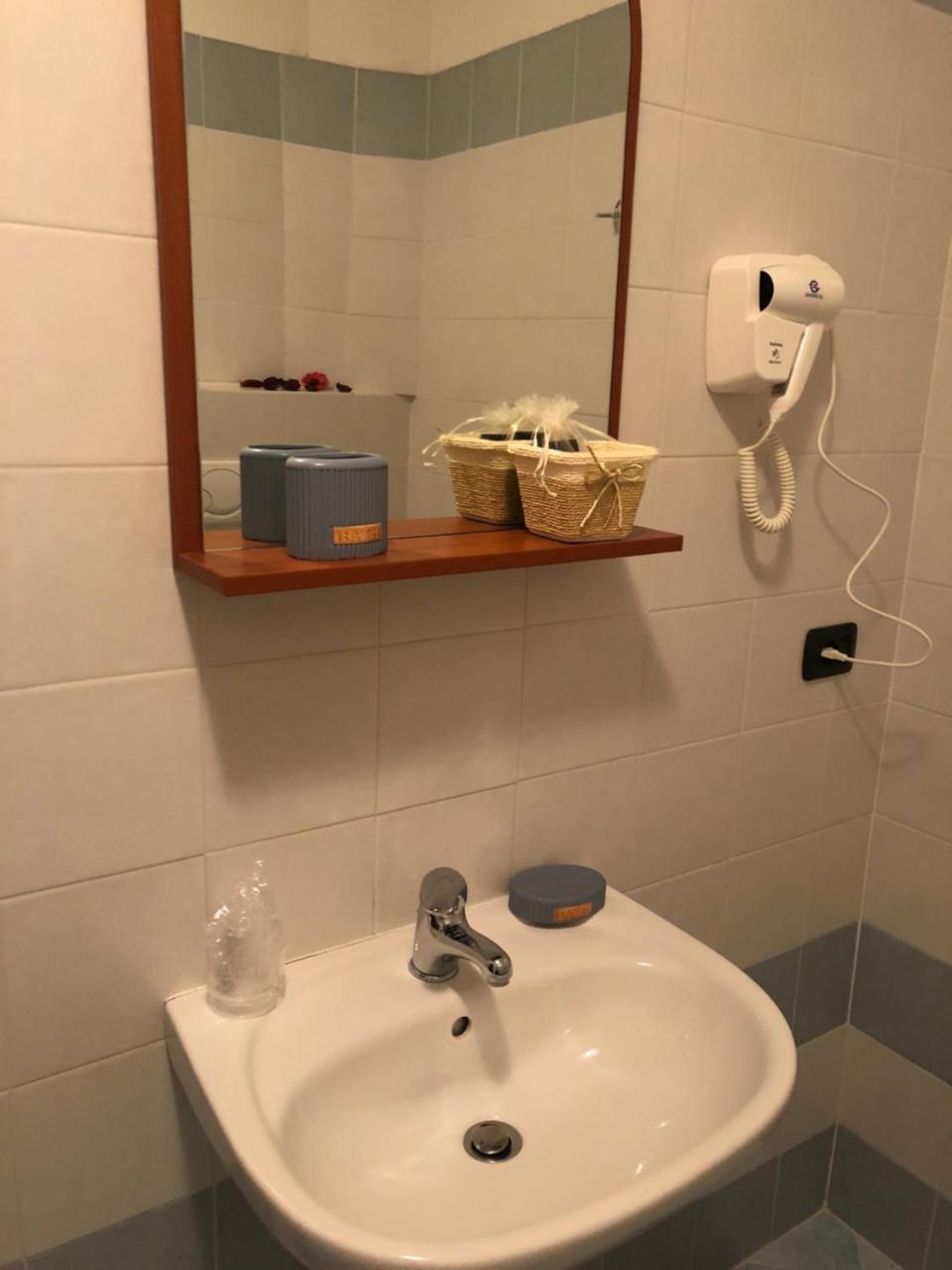 Hotel Nettuno Монтекатини-Терме Экстерьер фото